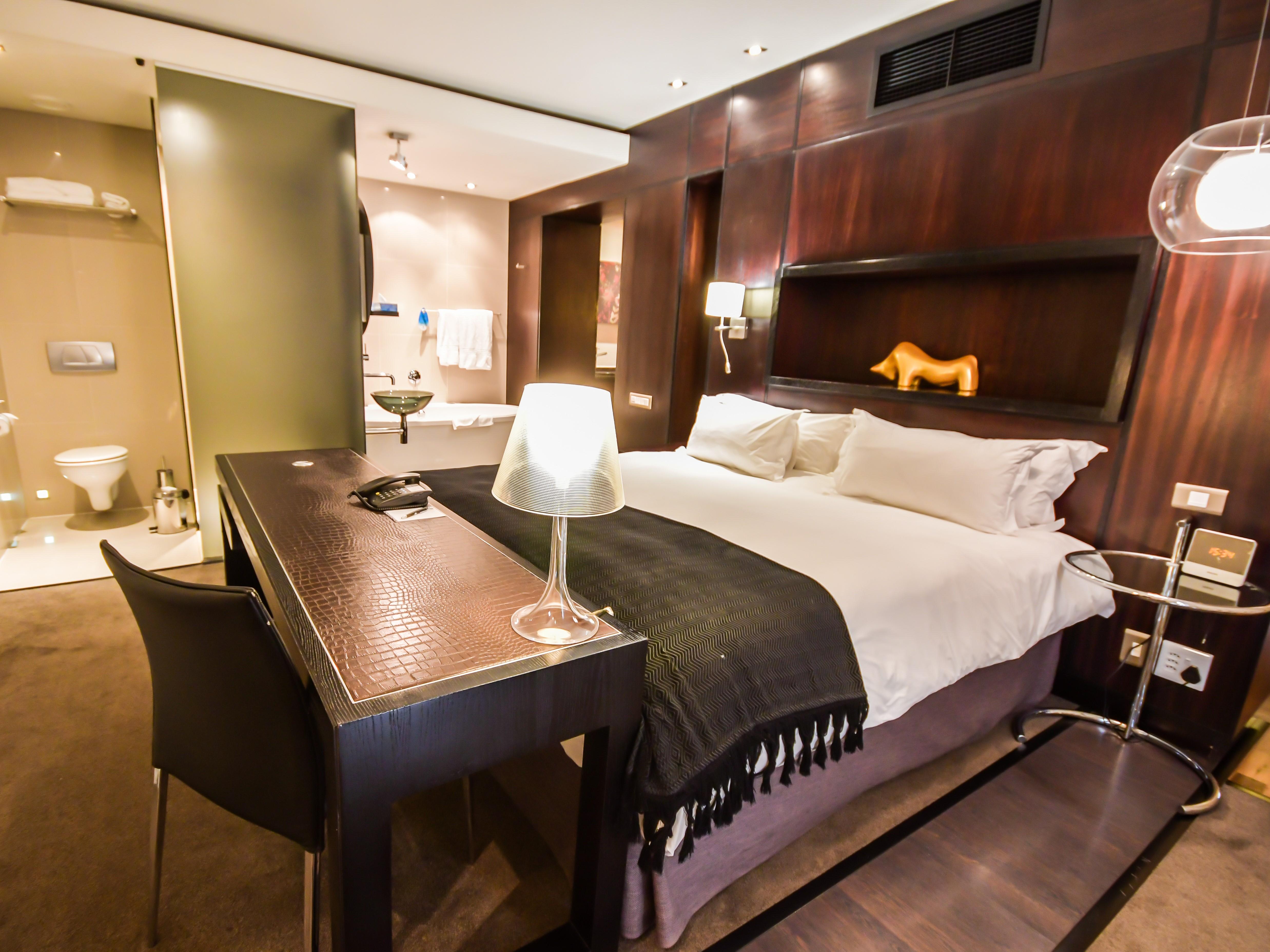Colosseum Hotel Fokváros Kültér fotó