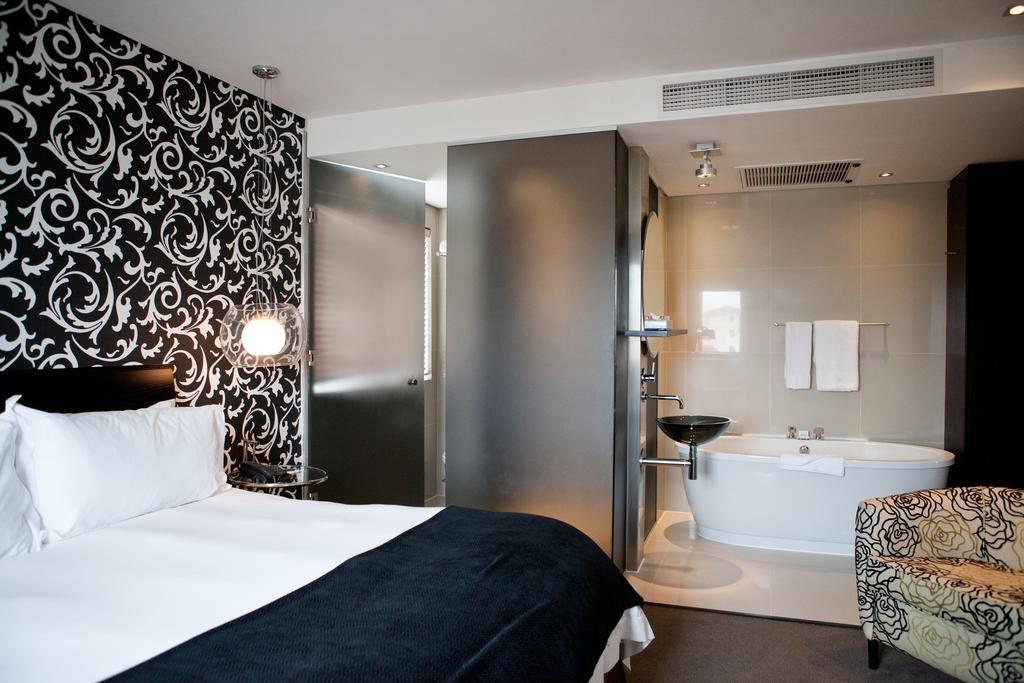 Colosseum Hotel Fokváros Kültér fotó