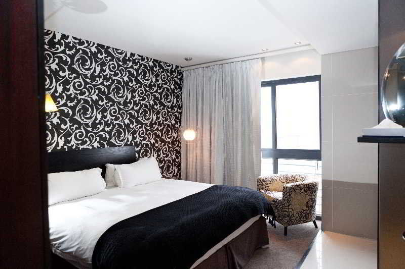 Colosseum Hotel Fokváros Kültér fotó