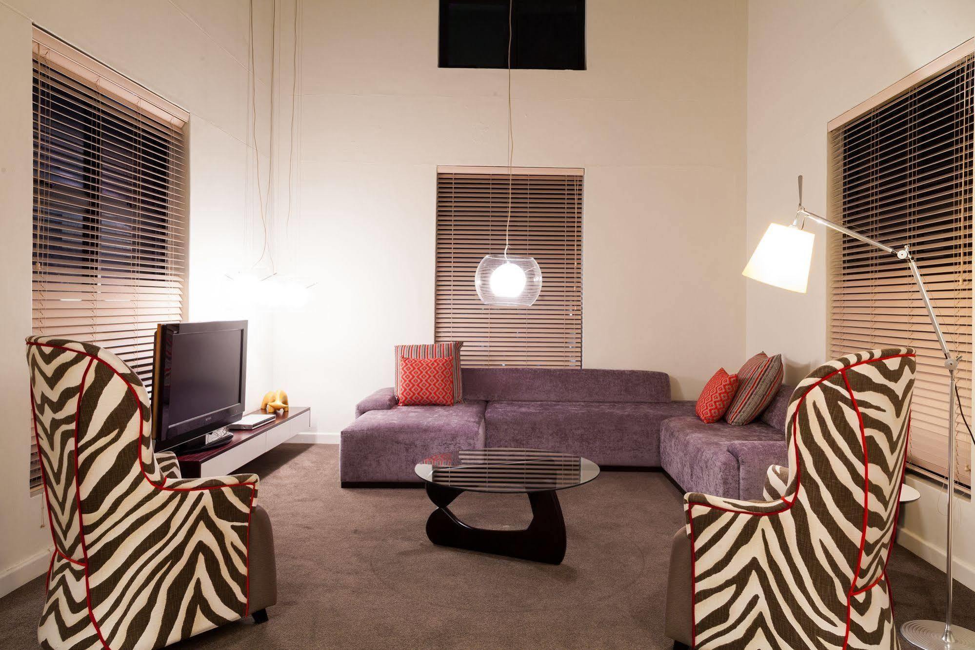 Colosseum Hotel Fokváros Kültér fotó
