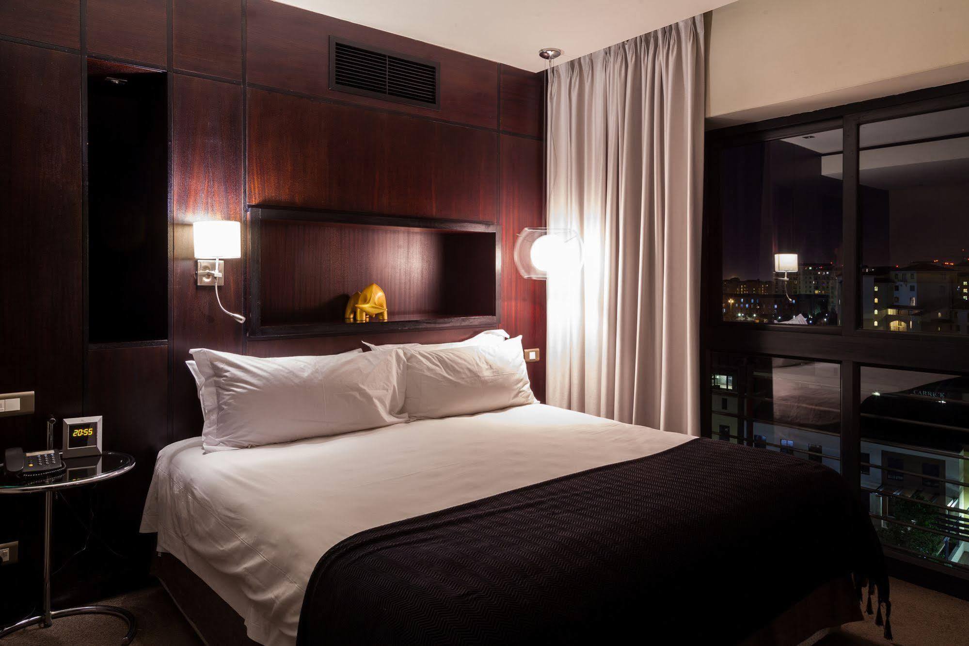 Colosseum Hotel Fokváros Kültér fotó