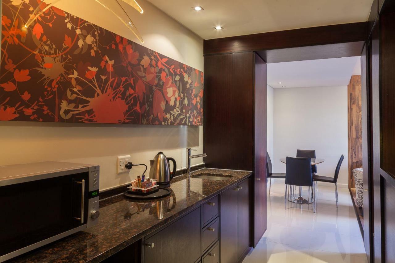 Colosseum Hotel Fokváros Kültér fotó