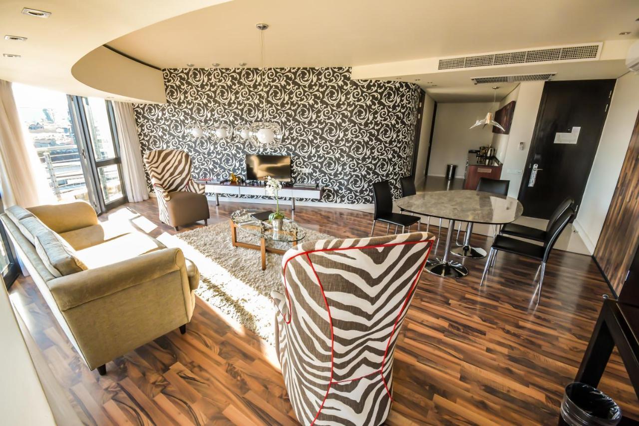 Colosseum Hotel Fokváros Kültér fotó
